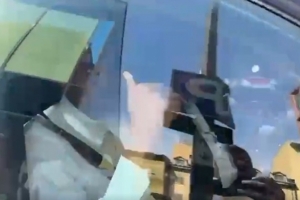 澳客体育服务-迪马济奥：邦尼刚刚乘车离开国米总部，他已完成签约